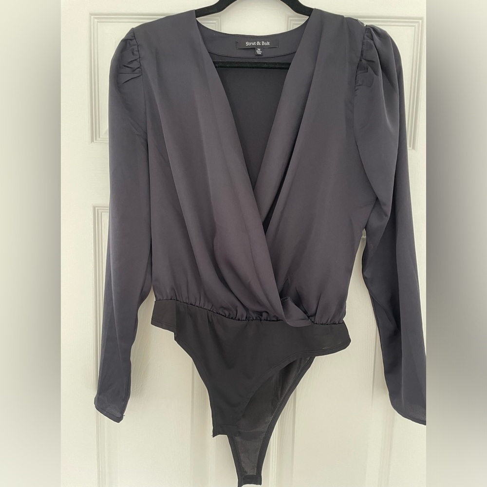 STRUT & BOLT Dark Navy Bodysuit - Sz. M